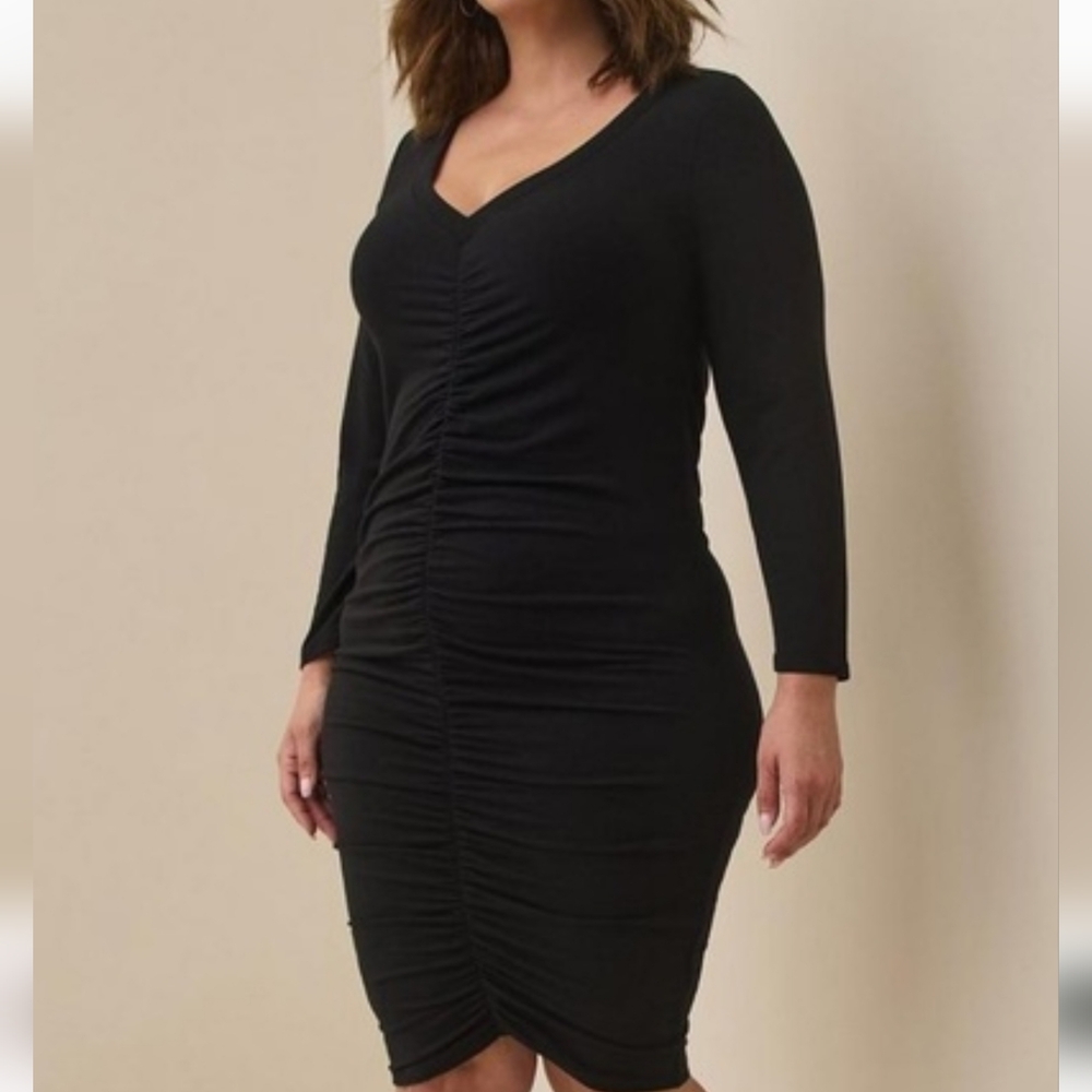 Torrid 00 Medium Large 10 12 Bodycon Jersey Knit Rouched Sexy Long Sleeve Dress